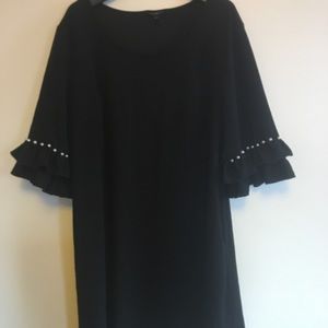 Black dress with sleeve pearls